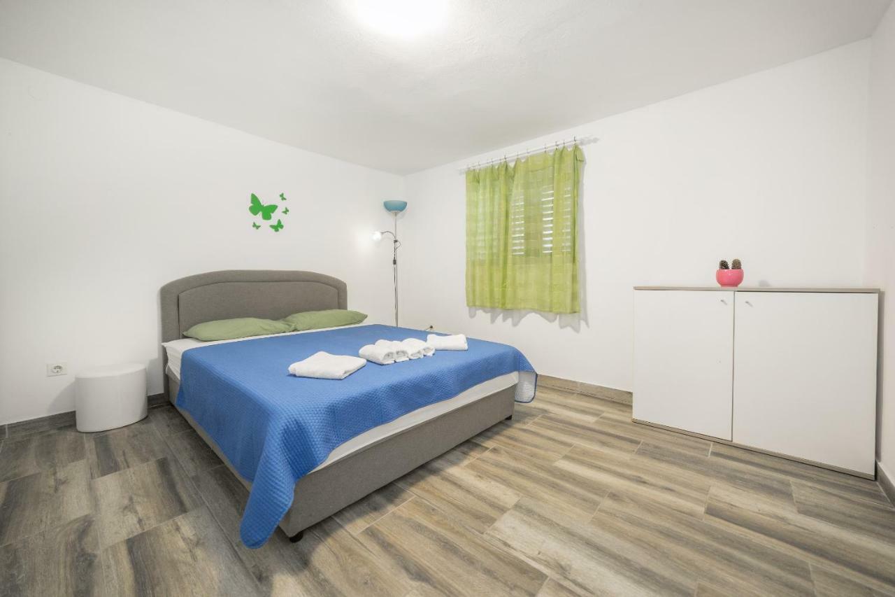 Jere Apartamento Tribalj Exterior foto